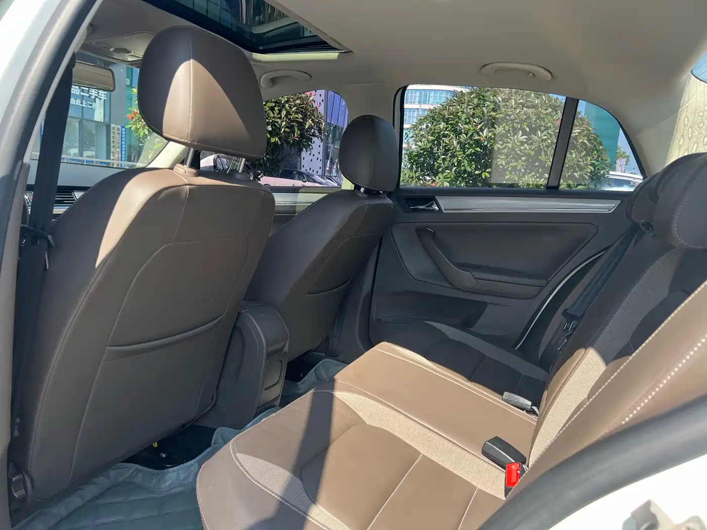 Volkswagen Bora 2014 1.6L Automatic Comfort Edition фото 5