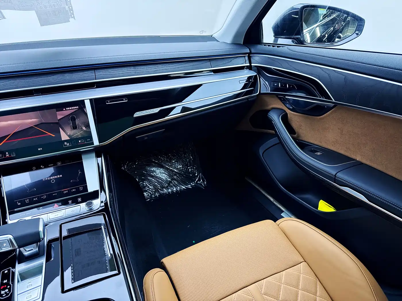 Audi A8 2025 A8L 50 TFSI quattro Exclusive Selection фото 13