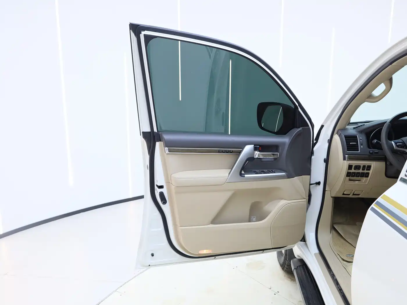 Toyota Land Cruiser 2013 2012 4.6L Automatic VX-R