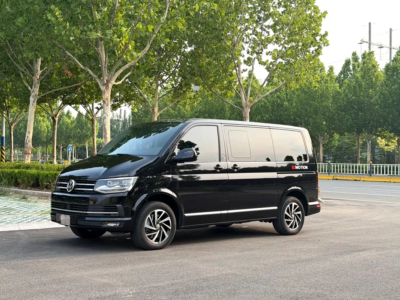 Volkswagen Multivan 2018 2.0TSI 4WD Explorer Edition 7-Seater