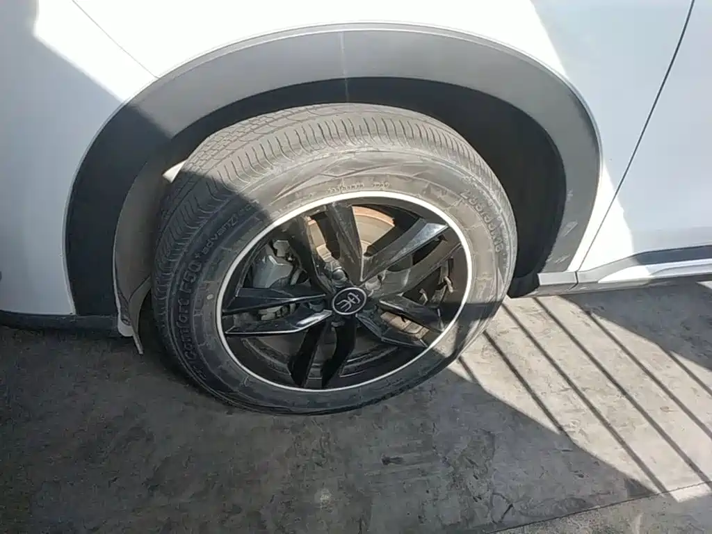 BYD Song PLUS 2021 2020 1.5T Automatic Luxury
