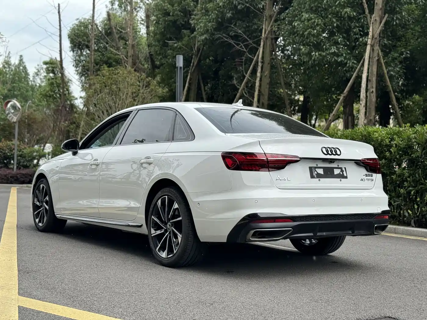 Audi A4L 2022 40 TFSI Luxury Dynamic фото 10