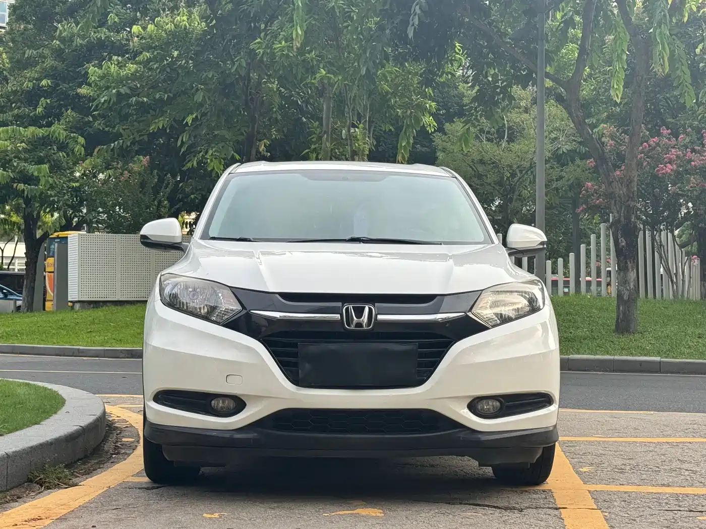 Honda Vezel 2015 2015 1.8L CVT FWD Elite