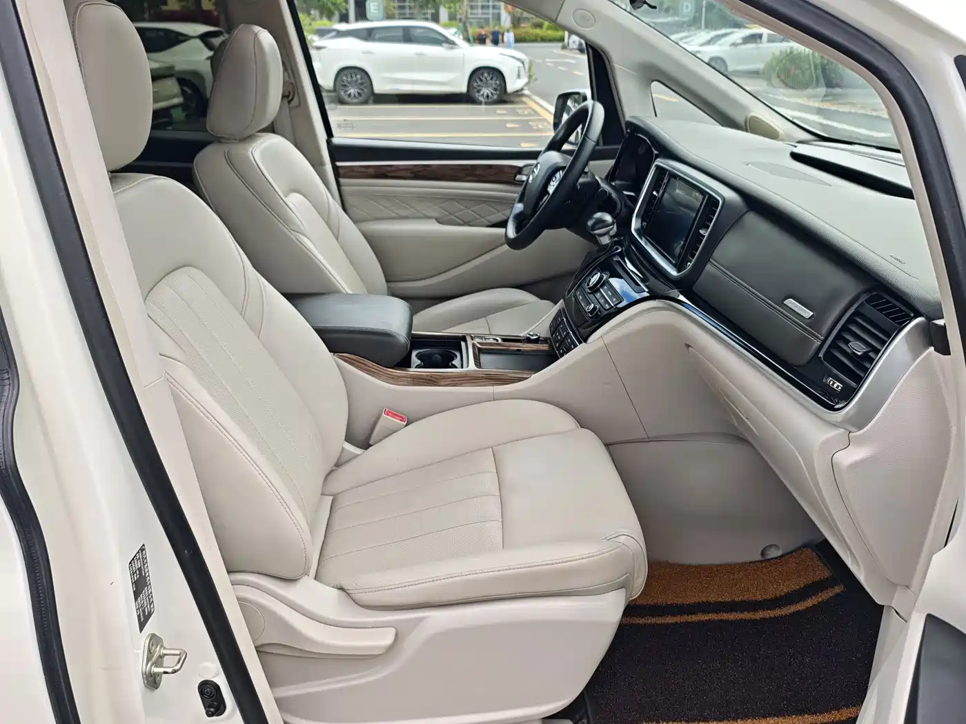 Фото 19 - GAC Trumpchi Trumpchi M8