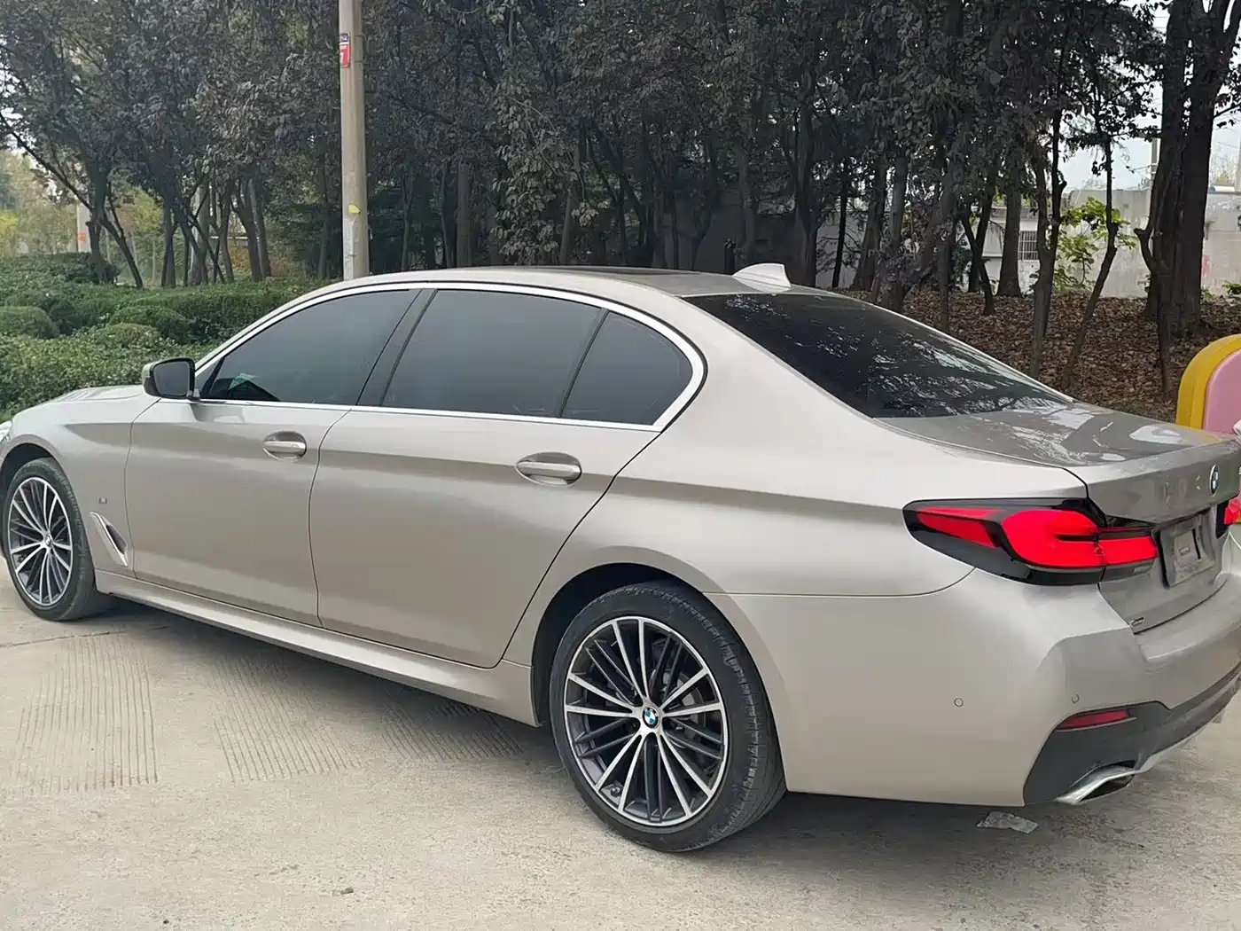 BMW 5-SERIES