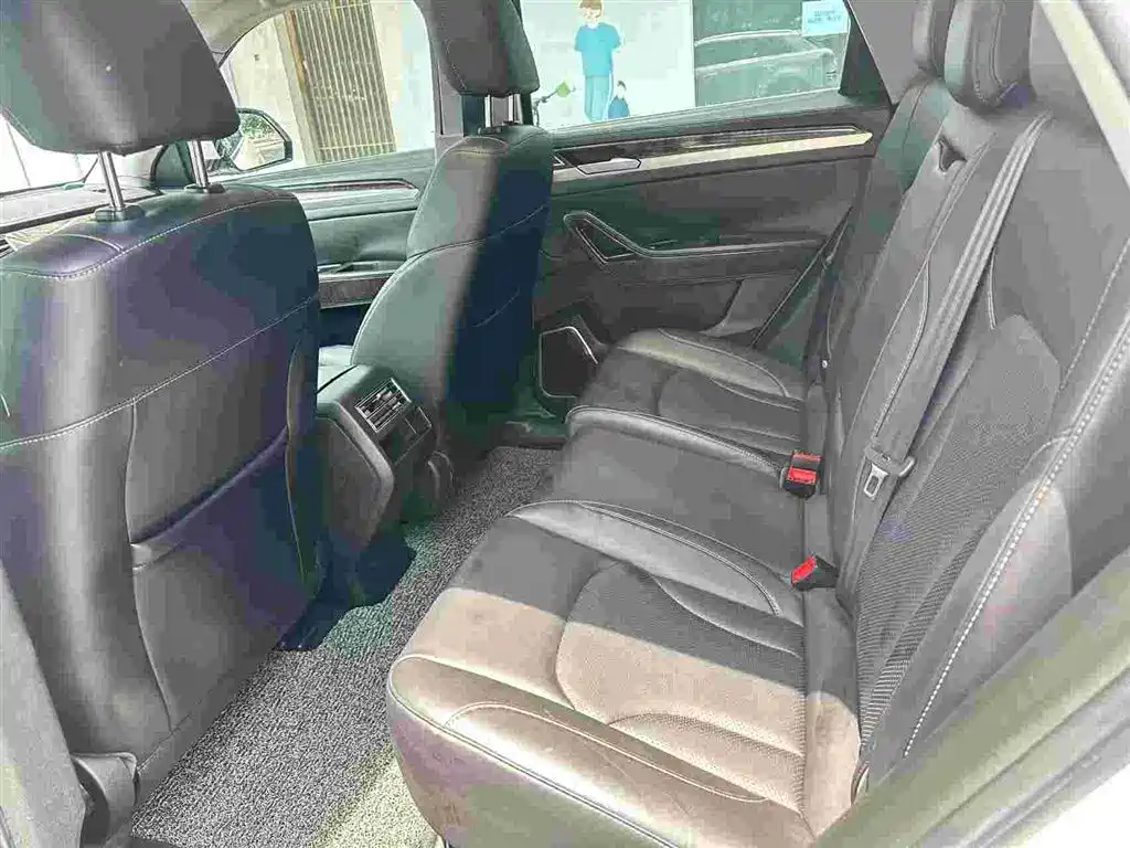 Фото 6 - Zotye X7