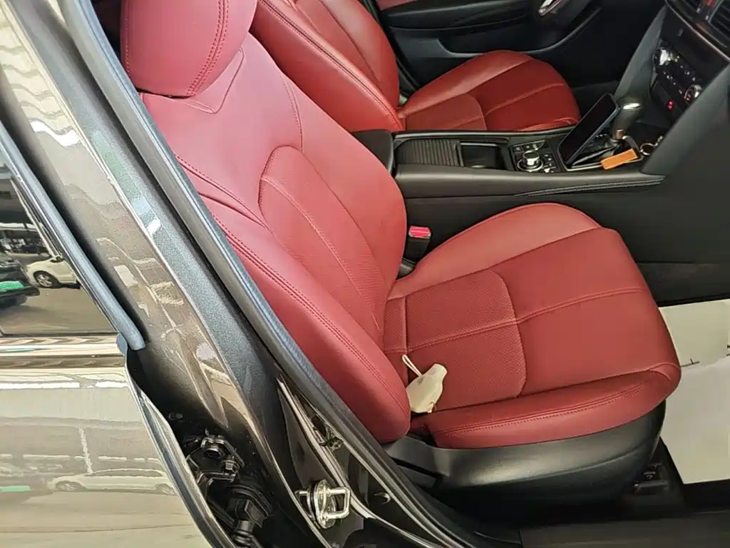 Фото 25 - Mazda CX-4