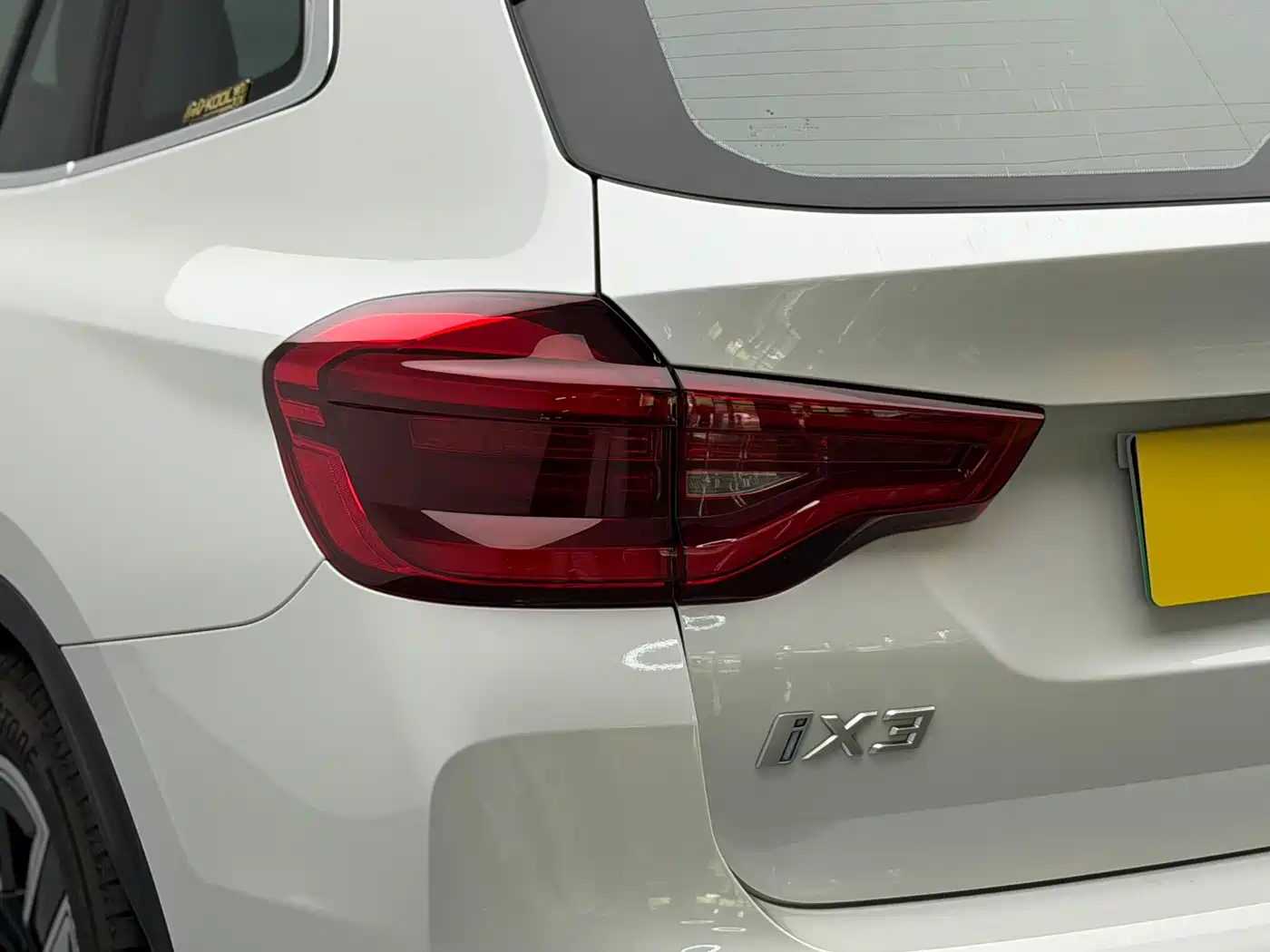 BMW iX3 2021 Leading фото 7