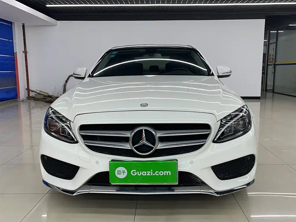 Mercedes-Benz C-Class 2015 Facelift C 200 L Sport фото 3