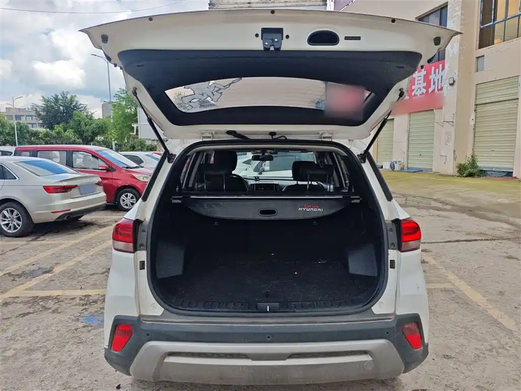 Hyundai Beijing Hyundai ix35 2018 2.0L Automatic 2WD Zhiyong·Enjoyment Edition фото 19