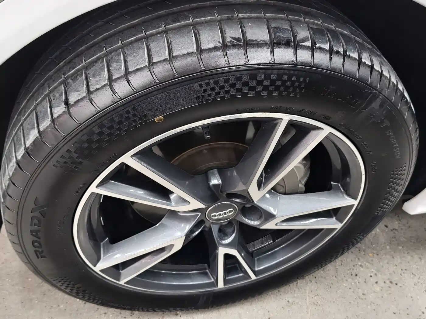 Audi Q5L 2019 2018 40 TFSI Prestige Fashion (China V)