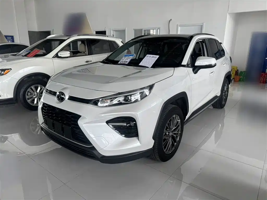 Toyota Wildlander 2023 2.0L CVT FWD Luxury PLUS фото 3