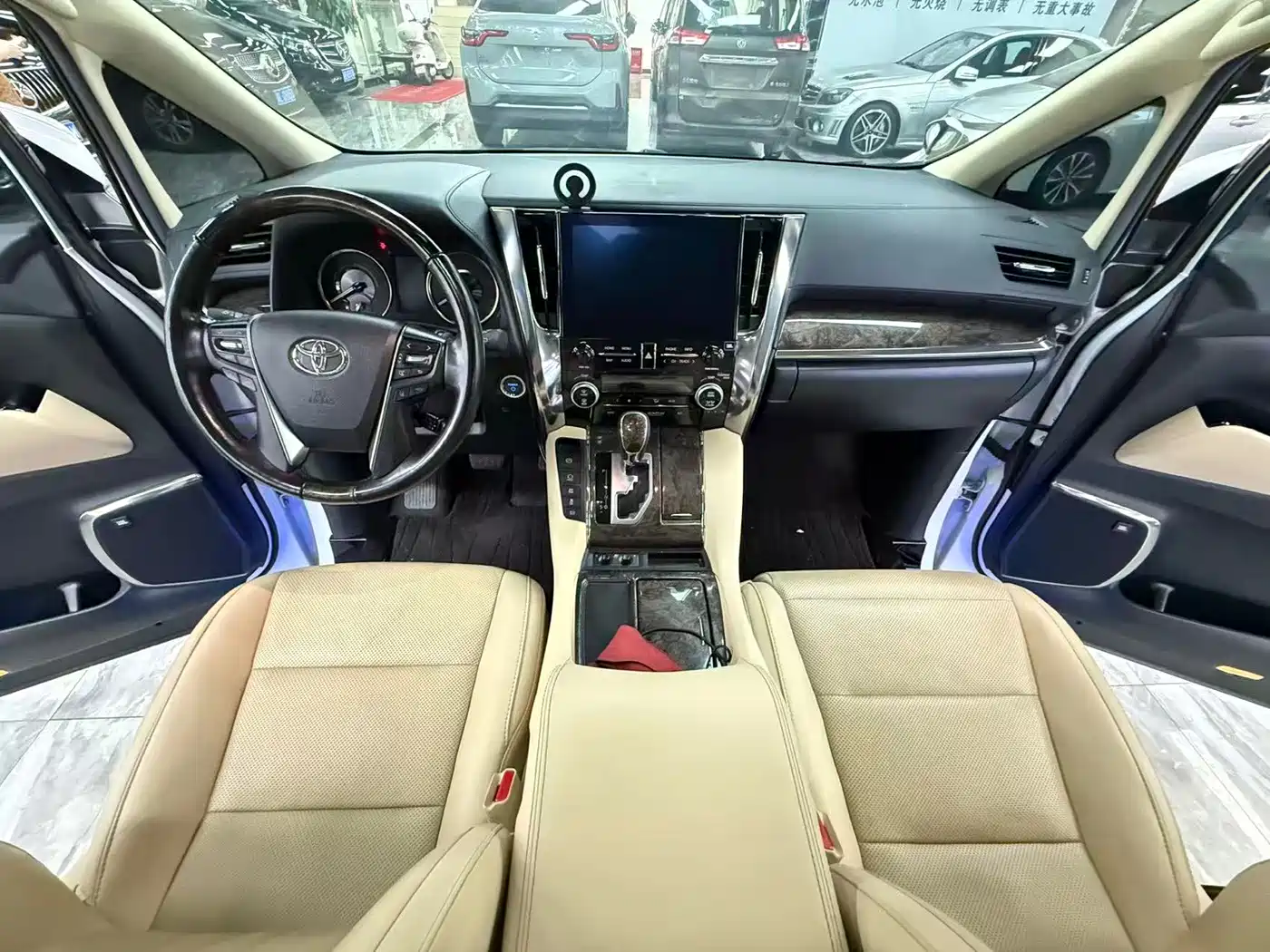 Toyota Vellfire 2020 2020 Twin Engine 2.5L HV Premium Edition