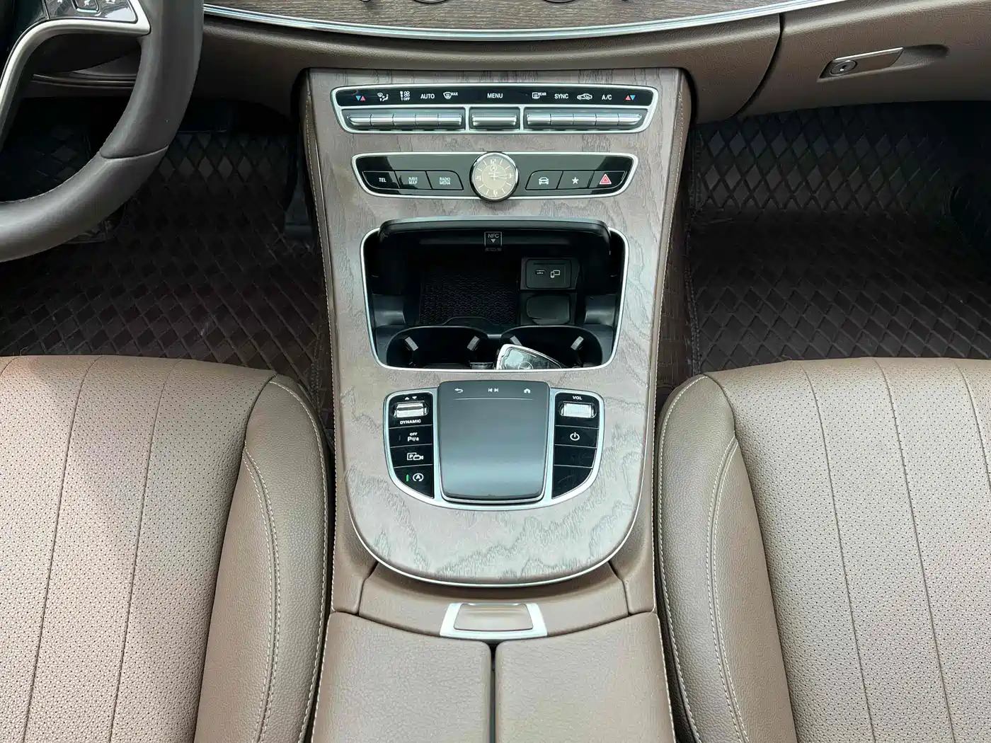 Mercedes-Benz E-Class 2023 Facelift E 300 L Fashion фото 9