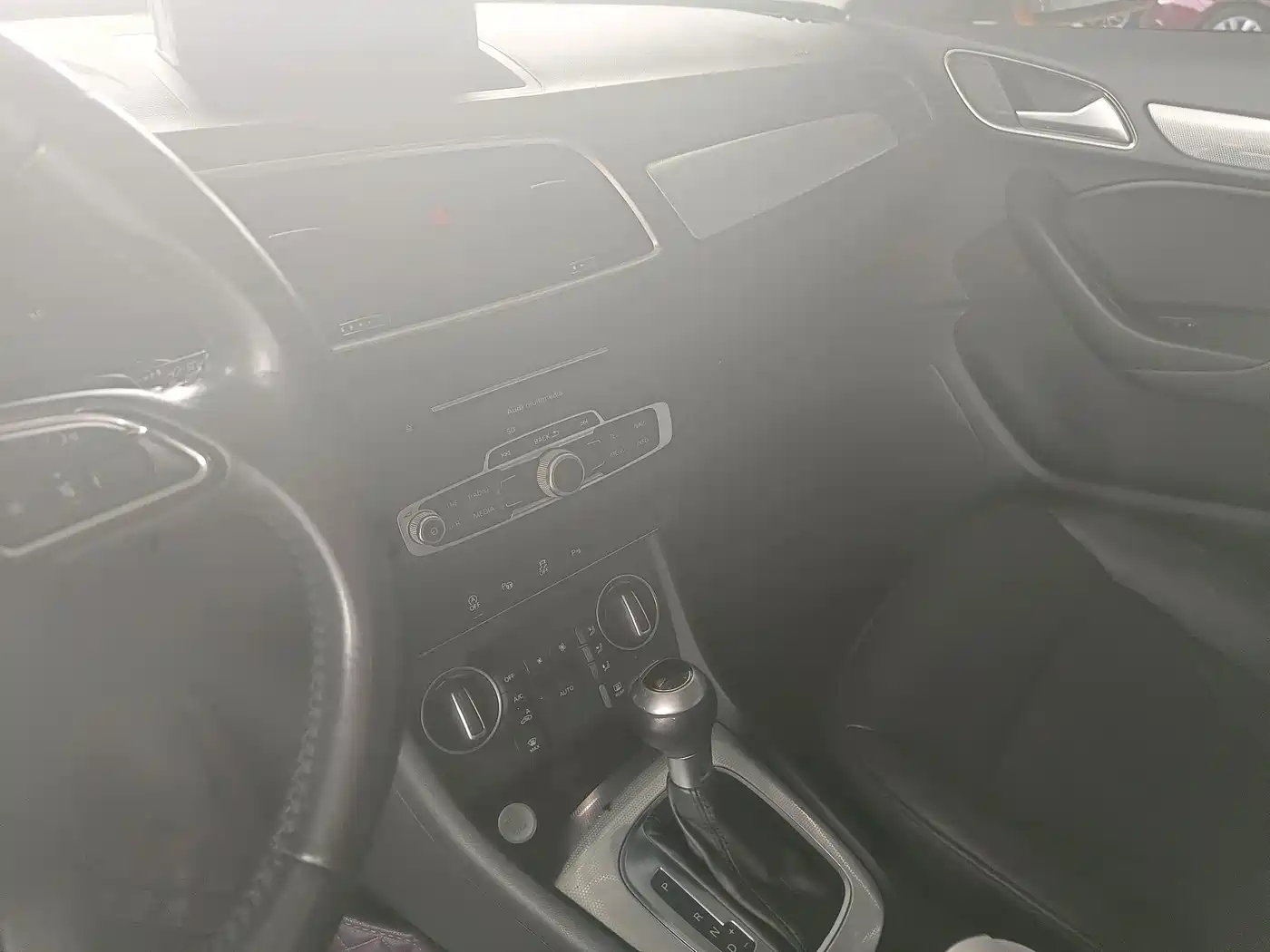 Фото 8 - Audi Q3