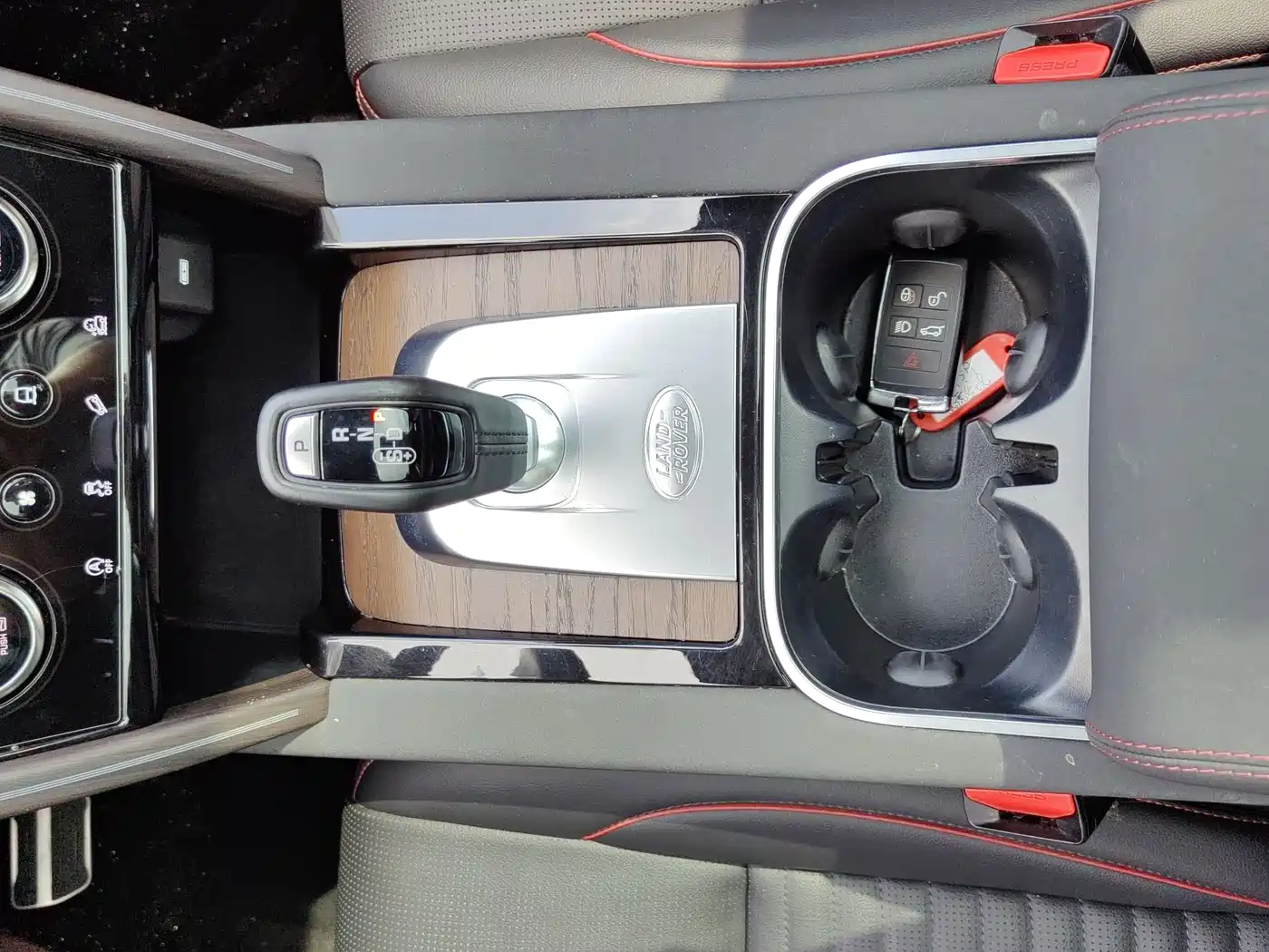 Land Rover Discovery Sport 2021 249PS R-Dynamic SE Performance Technology Edition 5-seater фото 25