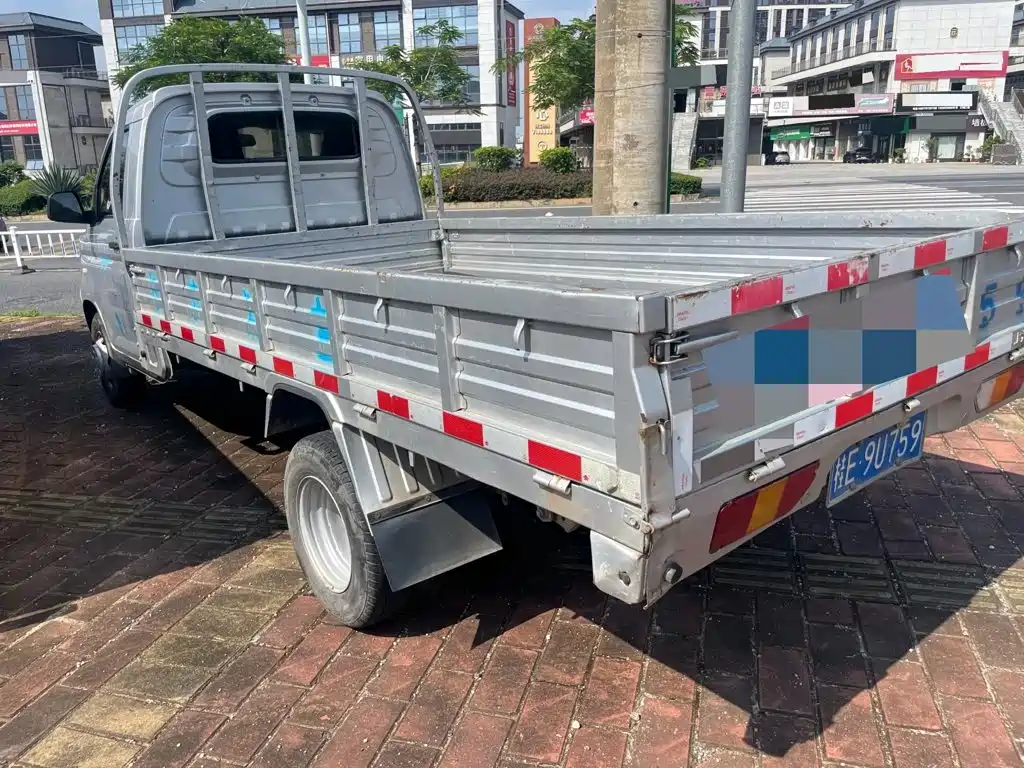 Wuling Motors Wuling Rongguang New Truck 2023 2023 2.0L Single Cab Dual Rear Wheel Comfort LJM20B
