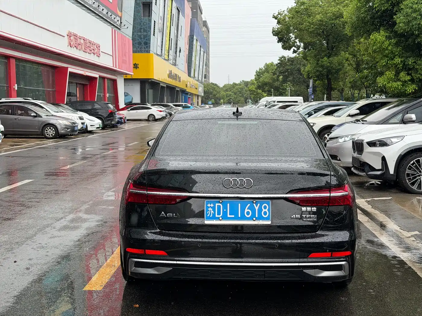Фото 6 - Audi A6L