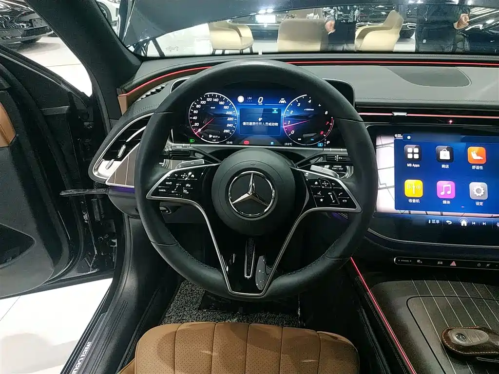 Mercedes-Benz E-Class 2024 E 300 L Fashion фото 7