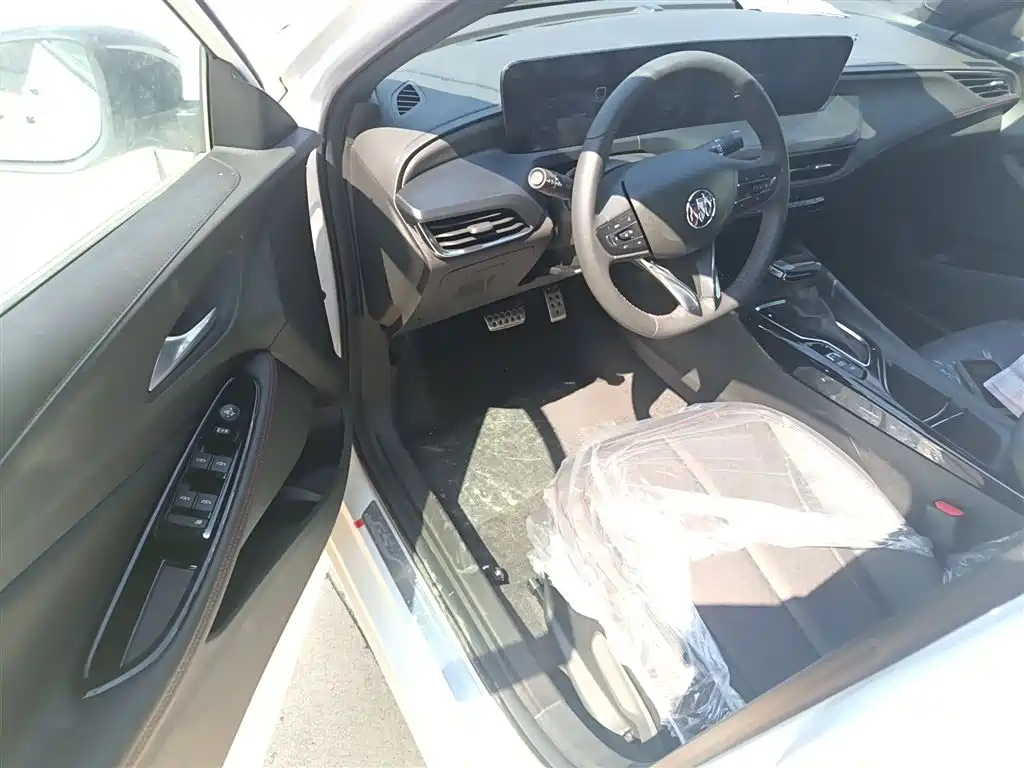 Buick Verano 2023 Pro GS Wind Hunter Edition фото 12