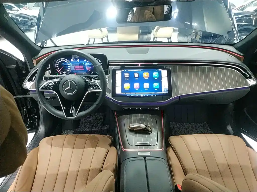 Mercedes-Benz E-Class 2024 E 300 L Fashion фото 6