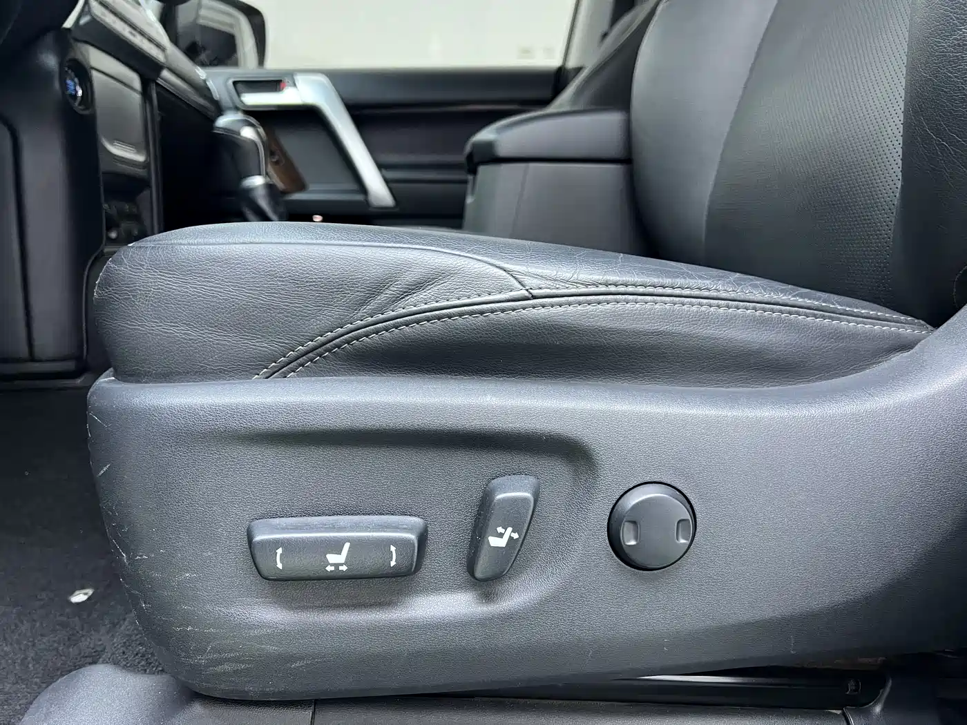 Toyota Prado 2018 3.5L Automatic TX-L Rear-mounted Spare Tire фото 22