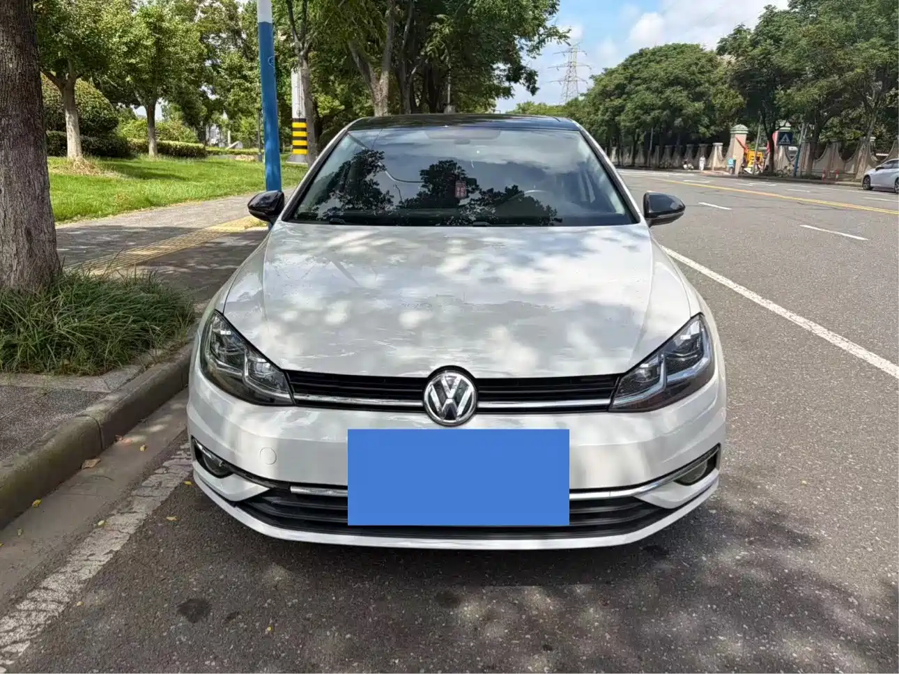 Фото 2 - Volkswagen Golf