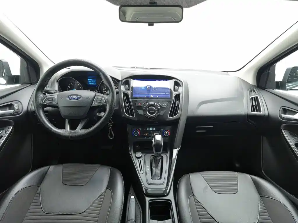 Photo 5 - Ford Focus