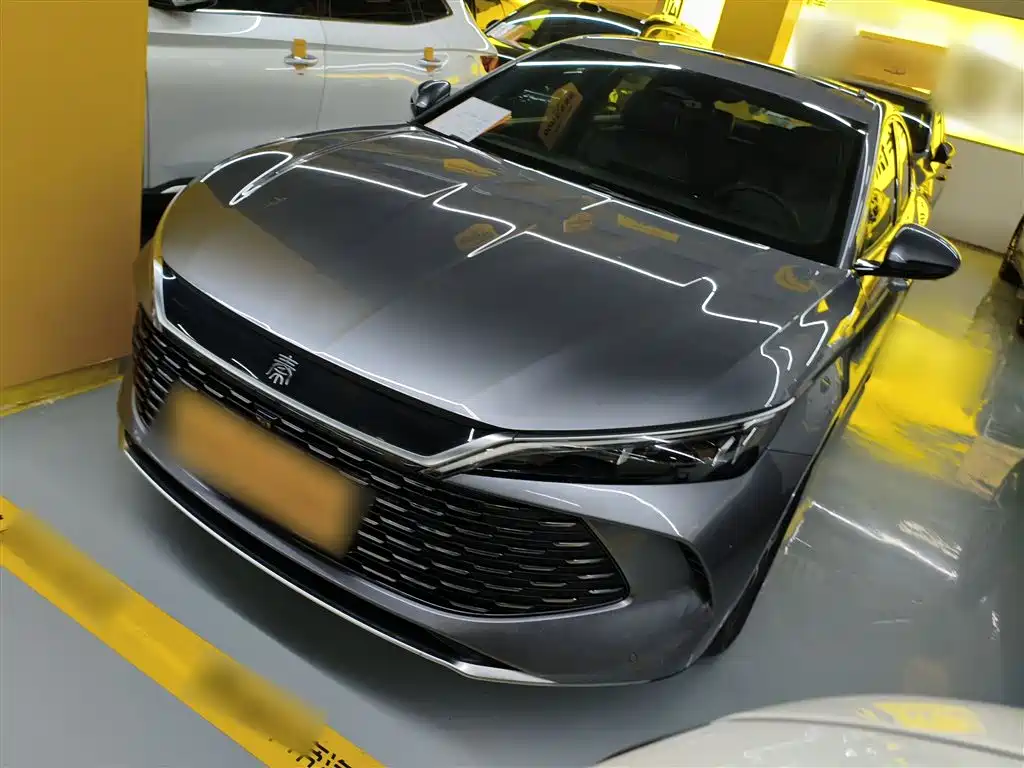BYD Qin L 2024 DM-i 120KM Superior Edition фото 2