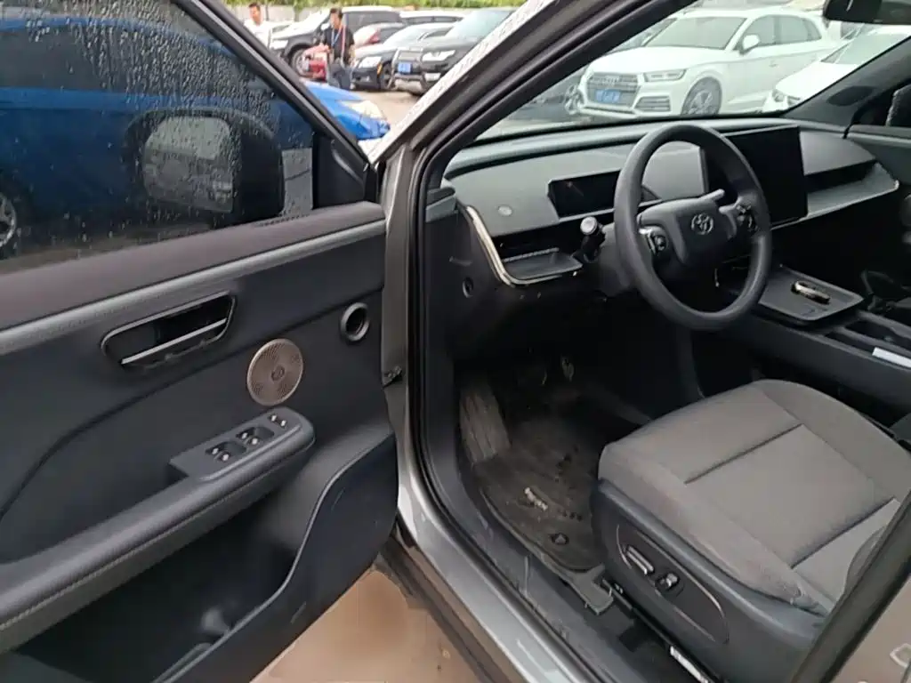 Photo 16 - Toyota bZ3X