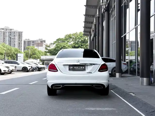 Mercedes-Benz C-Class 2015 C 200 L — фото 5