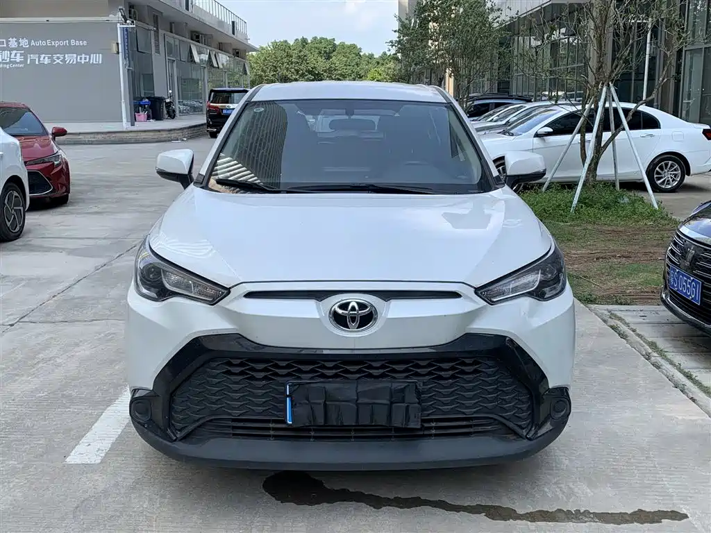Toyota Frontlander 2025 2024 2.0L CVT Elite Plus Edition