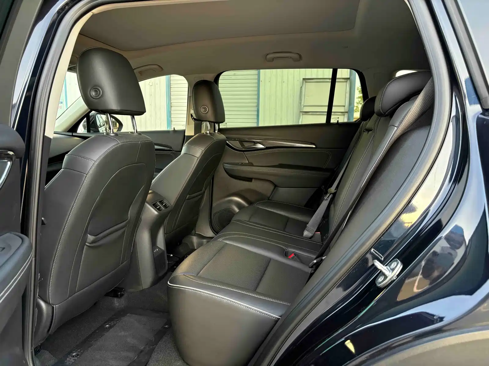 Photo 5 - Buick Envision Plus