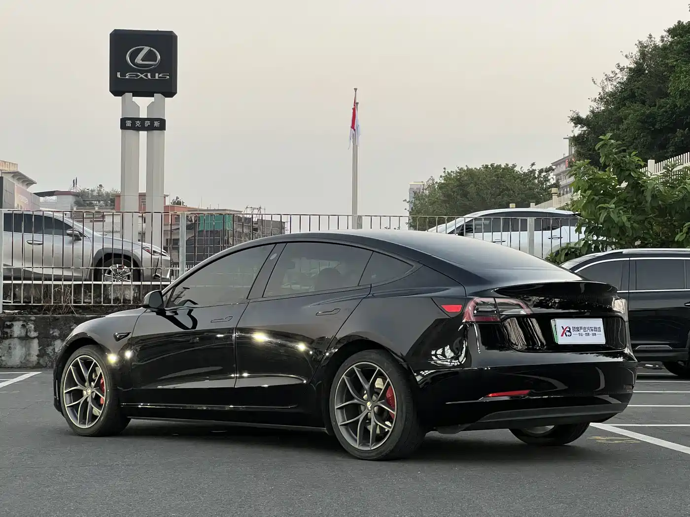 Фото 7 - Tesla Model 3