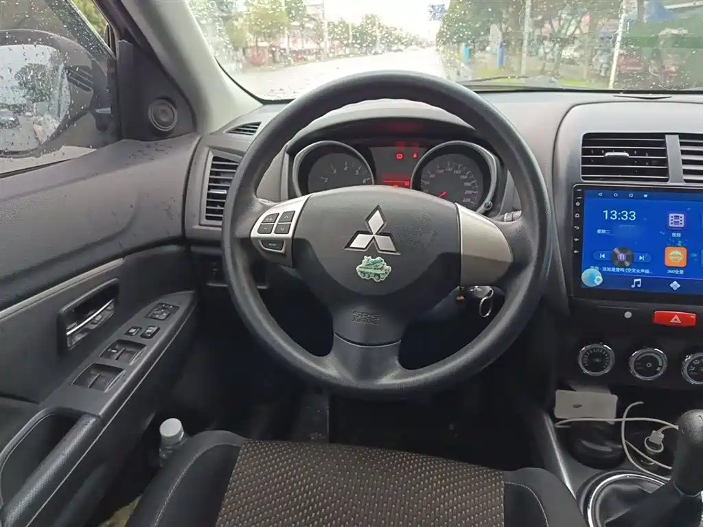 Mitsubishi ASX 2013 2.0L Manual 2WD Comfort фото 3