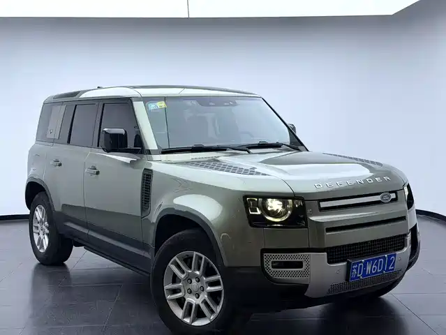 Land Rover Defender 2020 110 P400 Dark Special Edition — фото 1
