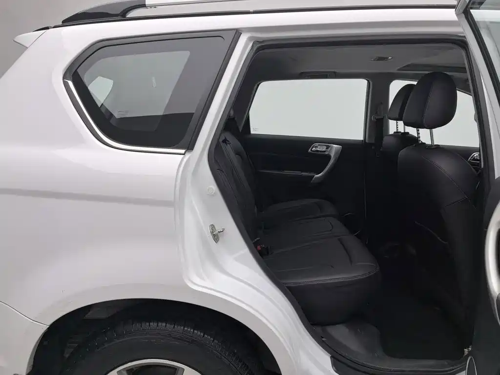 Photo 15 - Haval H6
