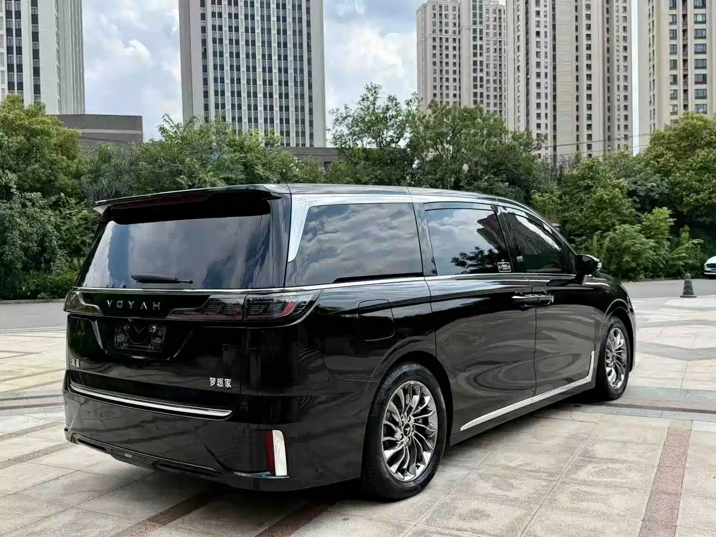 Voyah Auto Voyah Dreamer 2022 2022 Low-carbon Dream+Smart Package