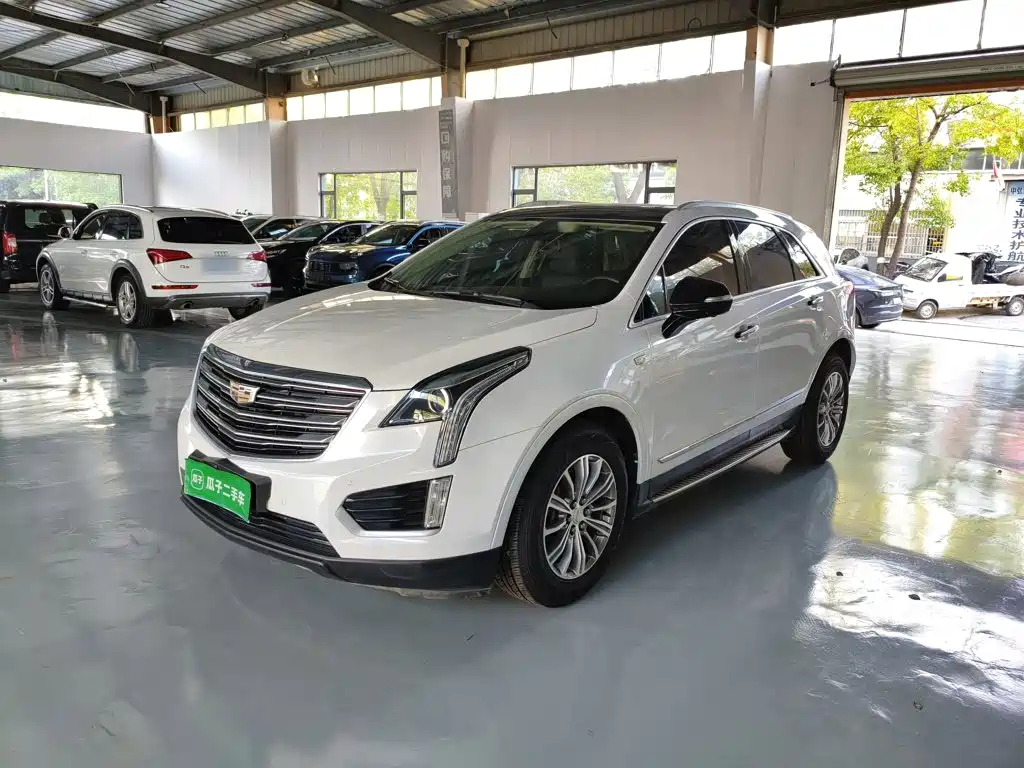 Cadillac XT5 2017 2016 25T Luxury Model