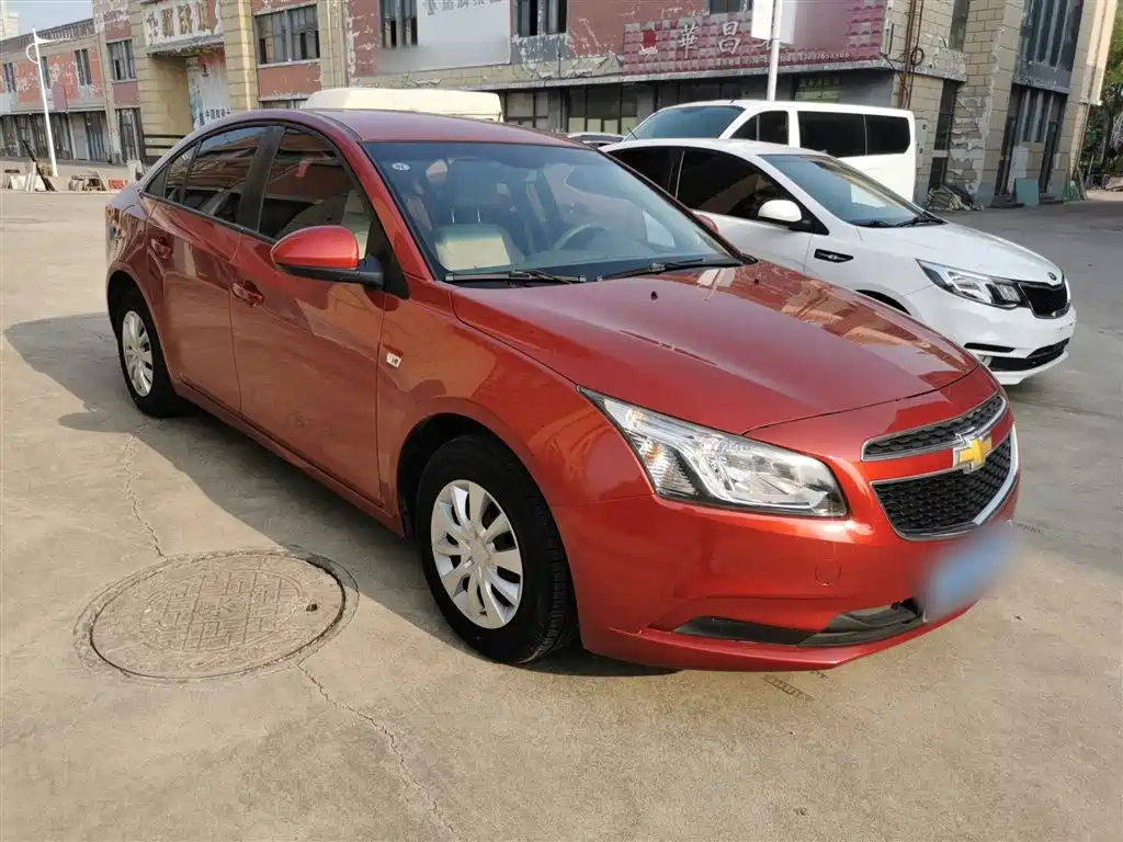 Chevrolet Cruze 2015 1.5L Classic SL MT фото 4