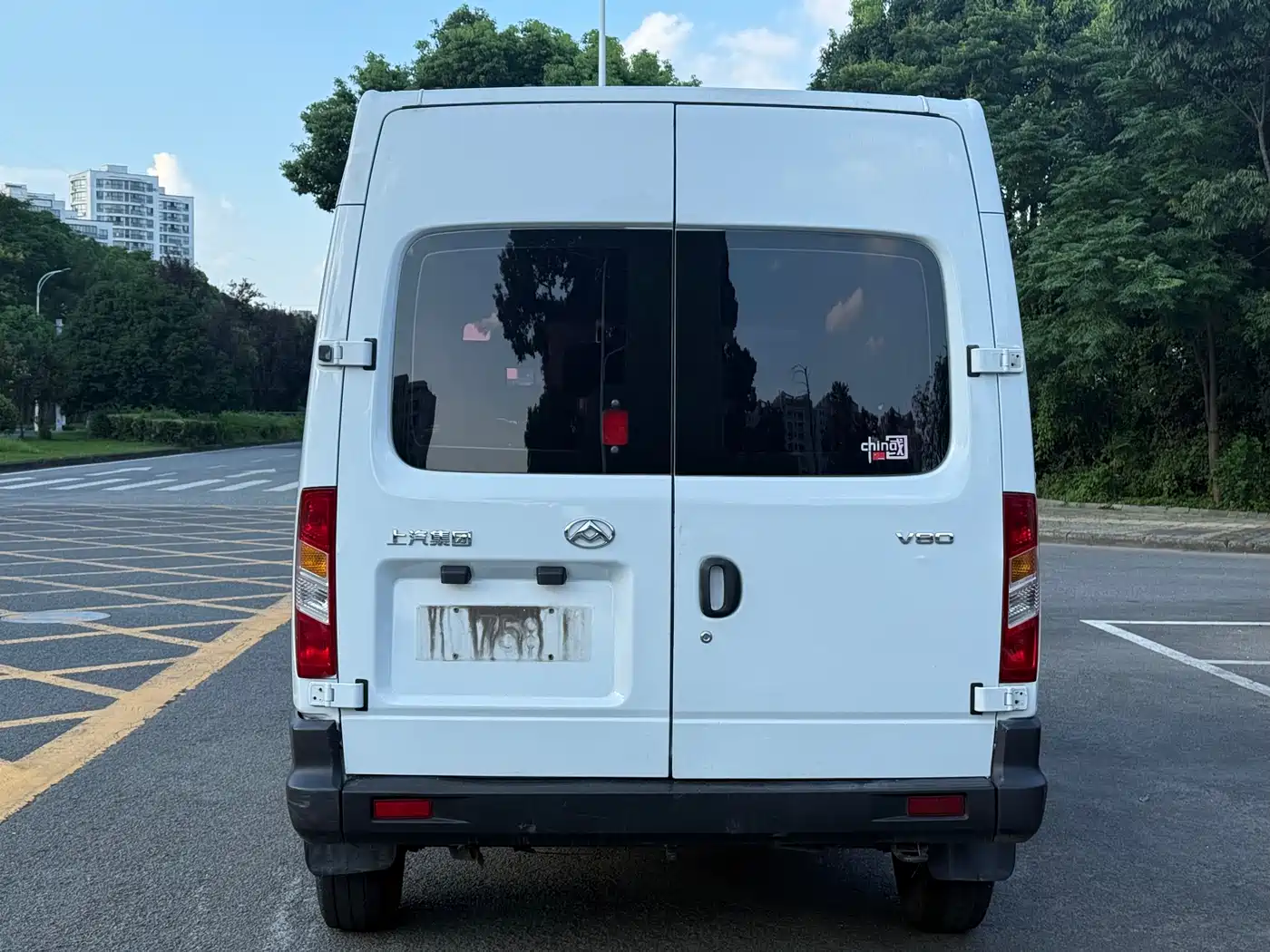 SAIC Maxus Xintu V80 2019 Model 2.5T Classic 6-speed manual Aoyuntong short wheelbase medium roof 5/6-seater фото 8
