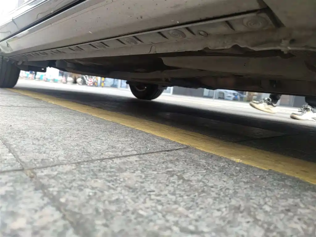 Toyota Corolla 2014 1.6L CVT GL-i фото 16