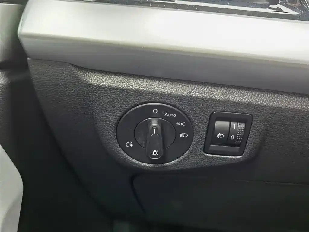 Volkswagen Lavida 2026 2026 1.5L Auto Starlight 5 Million Edition