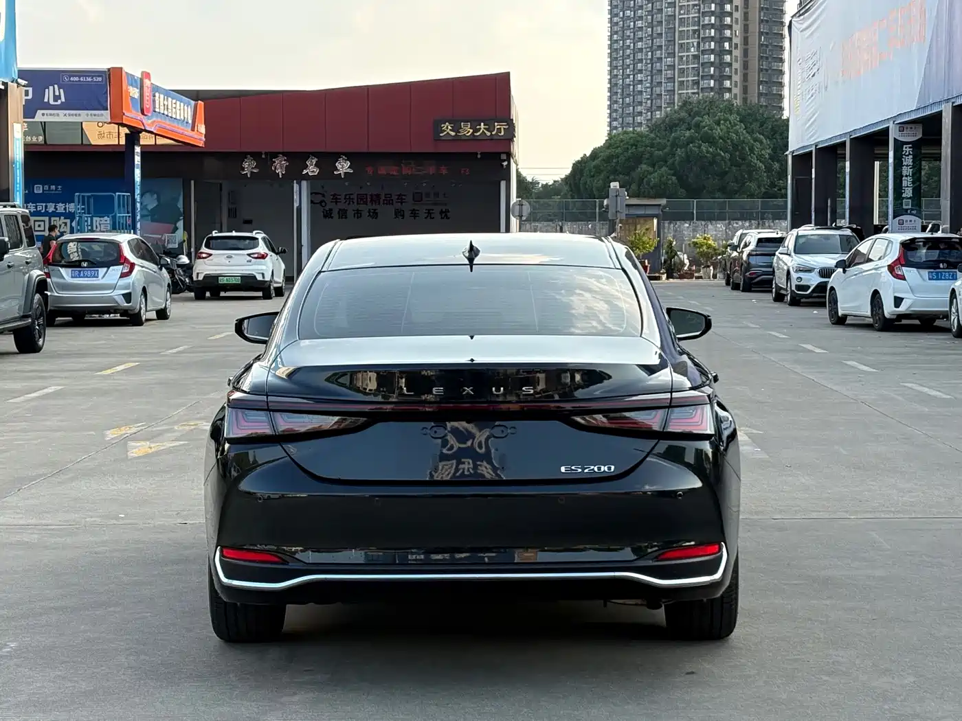 Lexus ES 2025 2025 200 Ultimate Edition