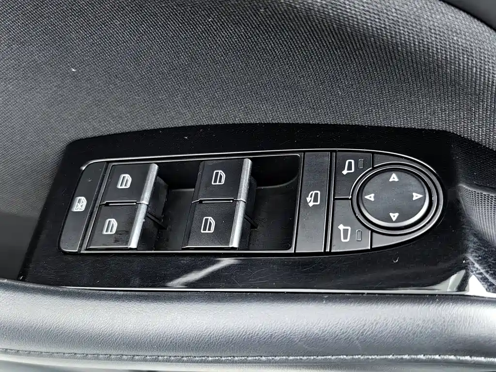 Photo 9 - Mazda Mazda 3