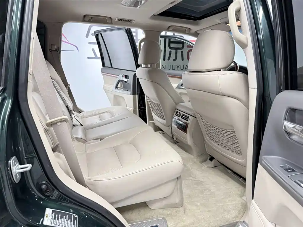 Toyota Land Cruiser 2012 4.0L Automatic GX-R фото 14