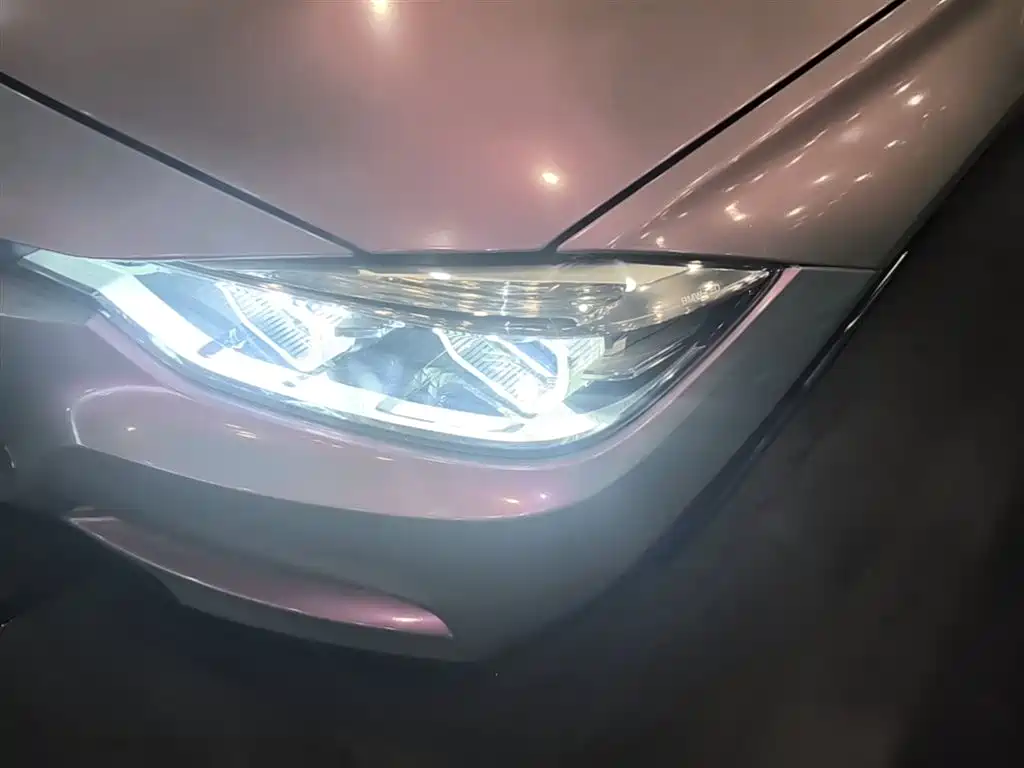 BMW 3 Series 2017 320Li M Sport фото 24