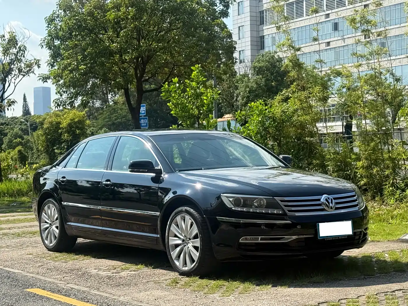 Volkswagen Phaeton 2010 2011 3.6L V6 4-seat Long Wheelbase Individual