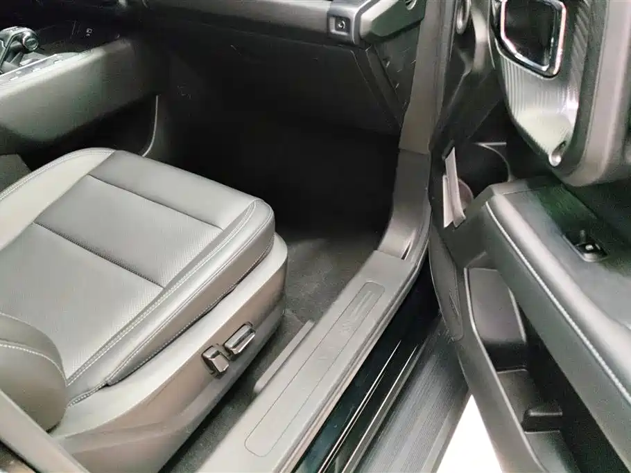 Haval Second-Generation Big Dog New Energy 2023 DHT-PHEV 105km Trendy Electric Edition Plus фото 8