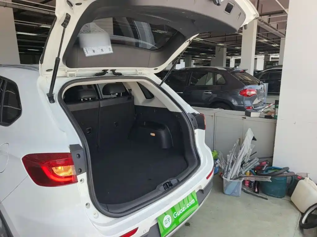 BAIC Huansu S6 2016 2017 1.5T CVT Delight